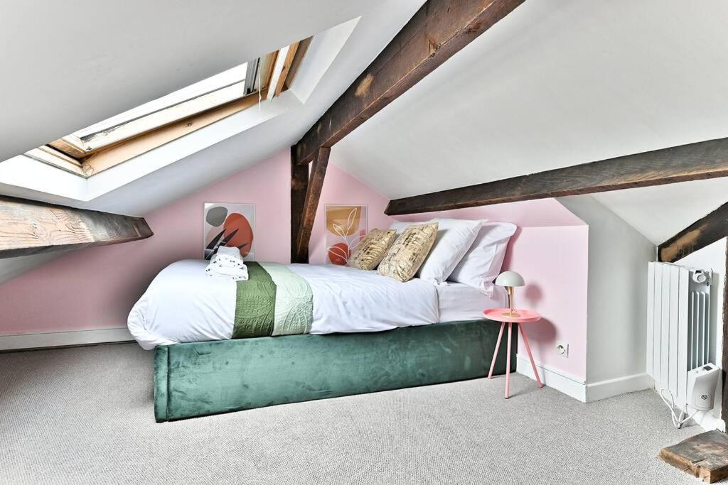 Appartement Avec Mezzanine Au Centre De - Ii Paris